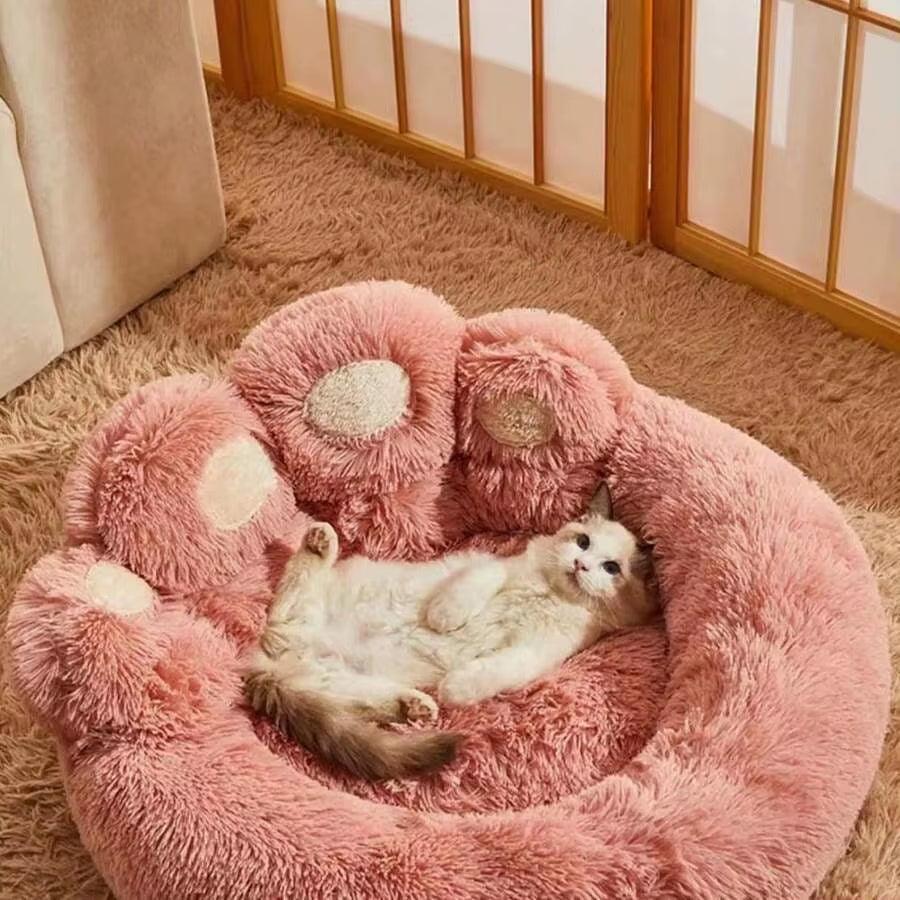 Winter Hot Cute Bear Paw Shaped Pet Bed,Warm and Comfortable Soft Dog round Bed.